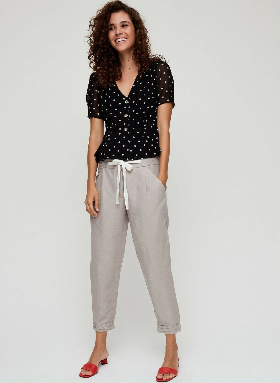Wilfred Allant High Rise Cropped Pants 8 Oatmeal Linen Blend Roll Cuff Hem